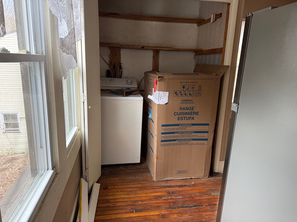 1148 Russell Hill Street