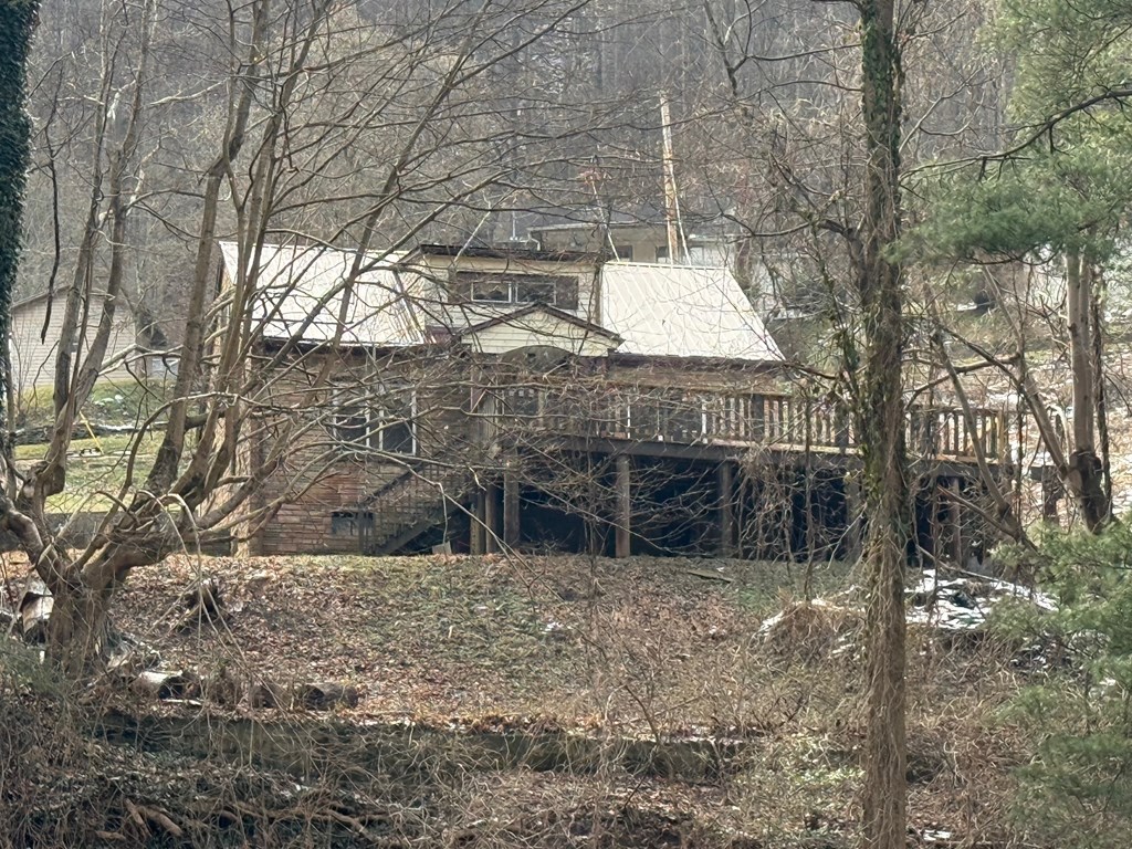 1148 Russell Hill Street