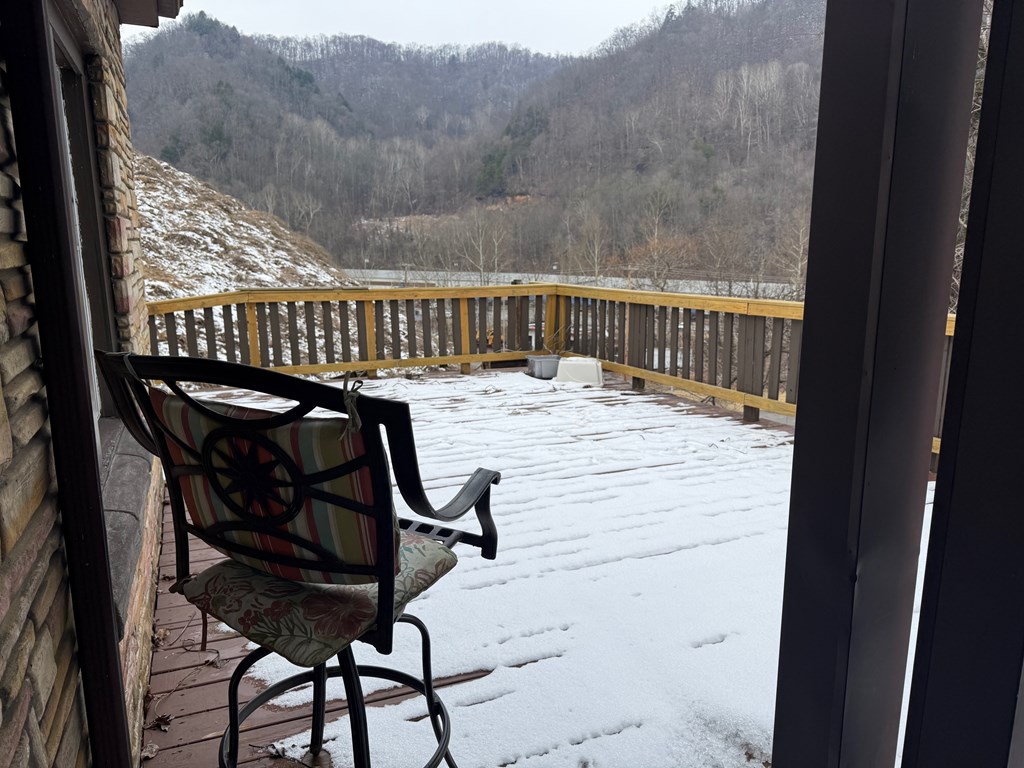 1148 Russell Hill Street