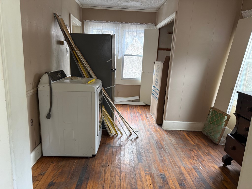 1148 Russell Hill Street