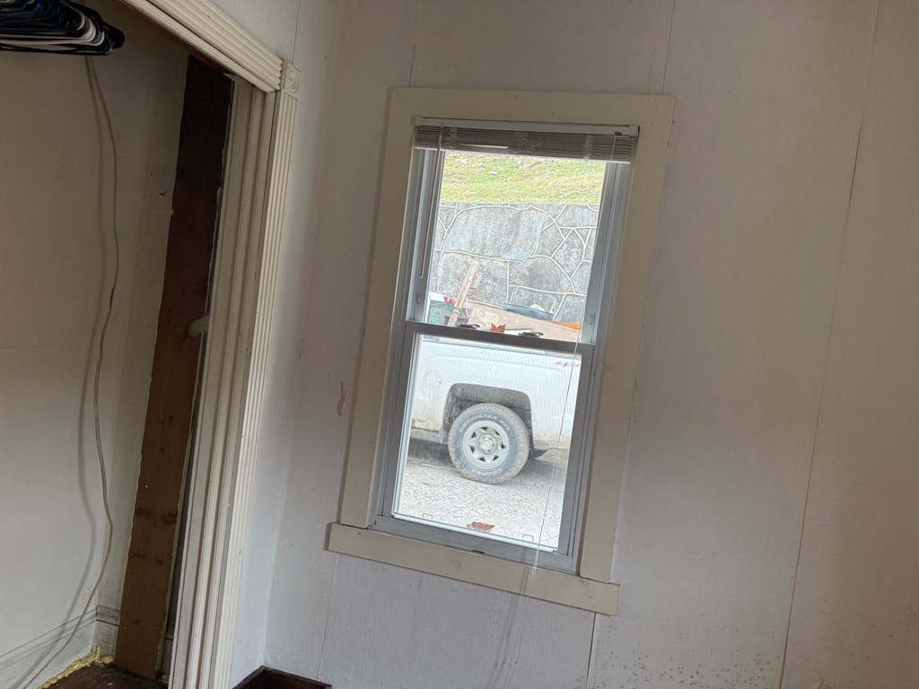 1148 Russell Hill Street