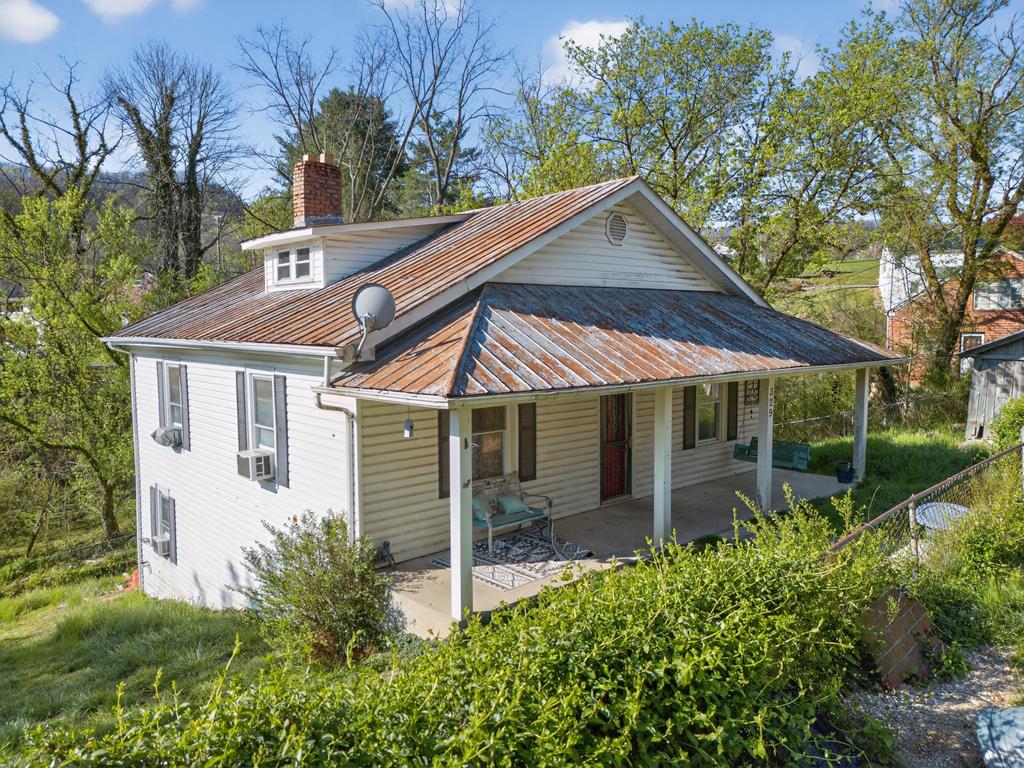 329 Fir Street