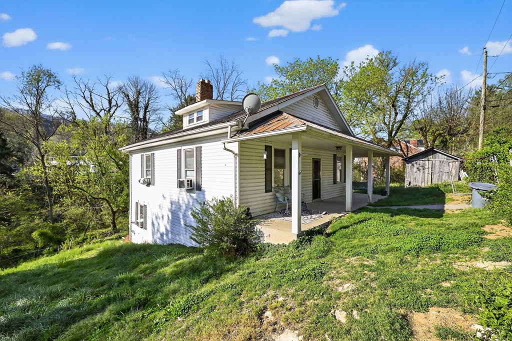 329 Fir Street