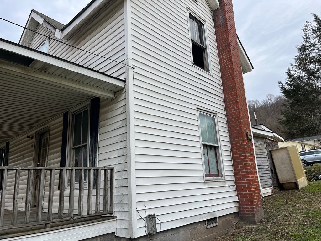 910 W Main Street