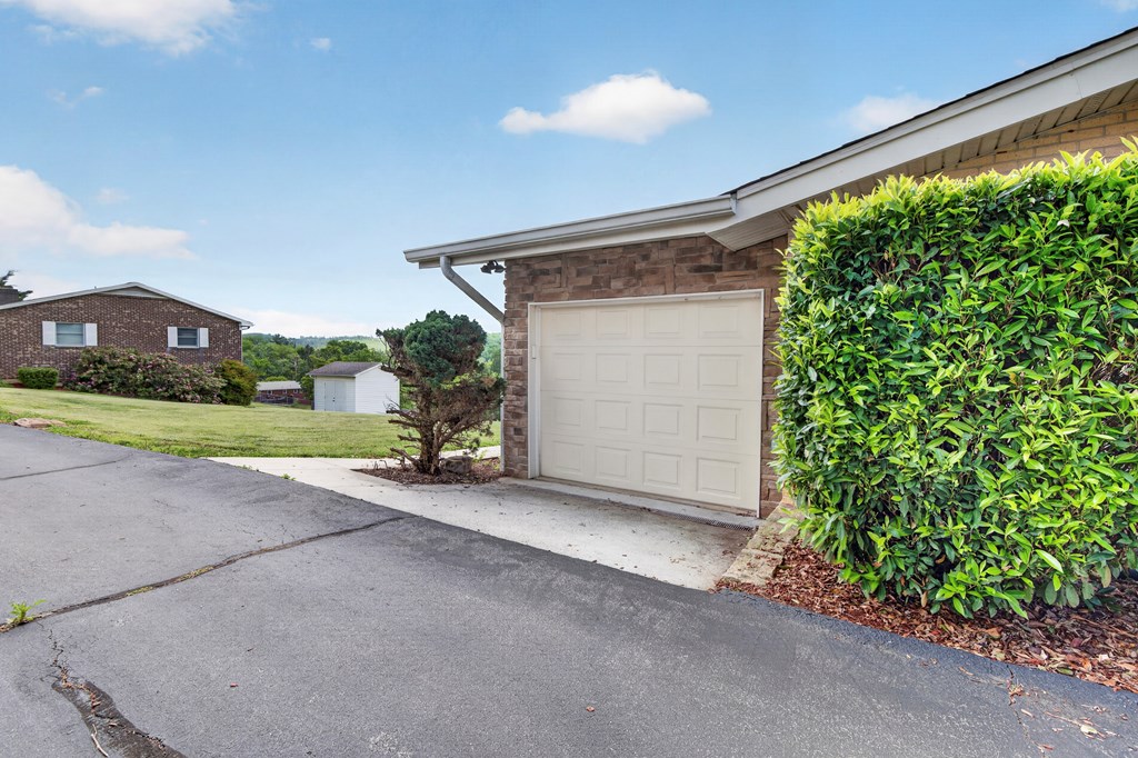 752 Skyview Drive