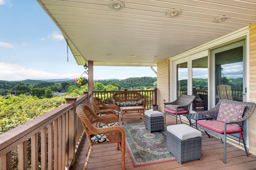 752 Skyview Drive