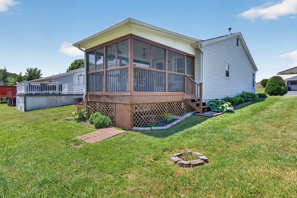 169 Aspen Circle
