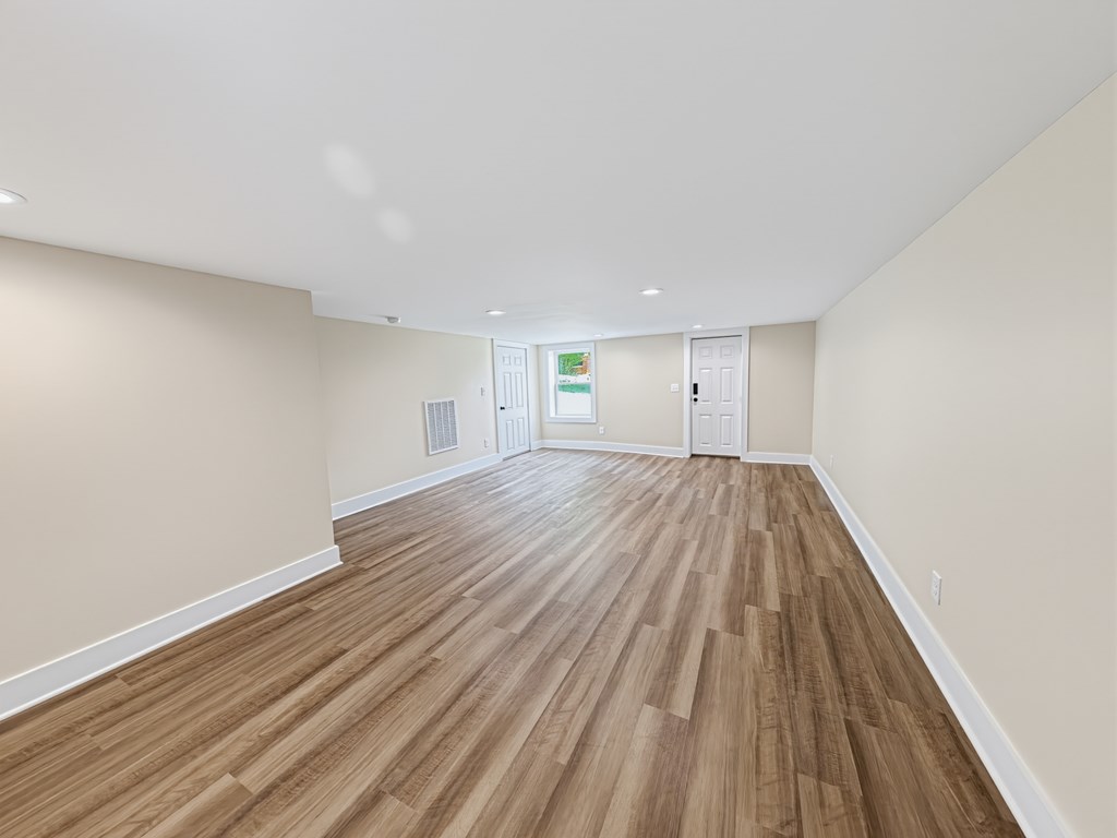 204 E Banner St