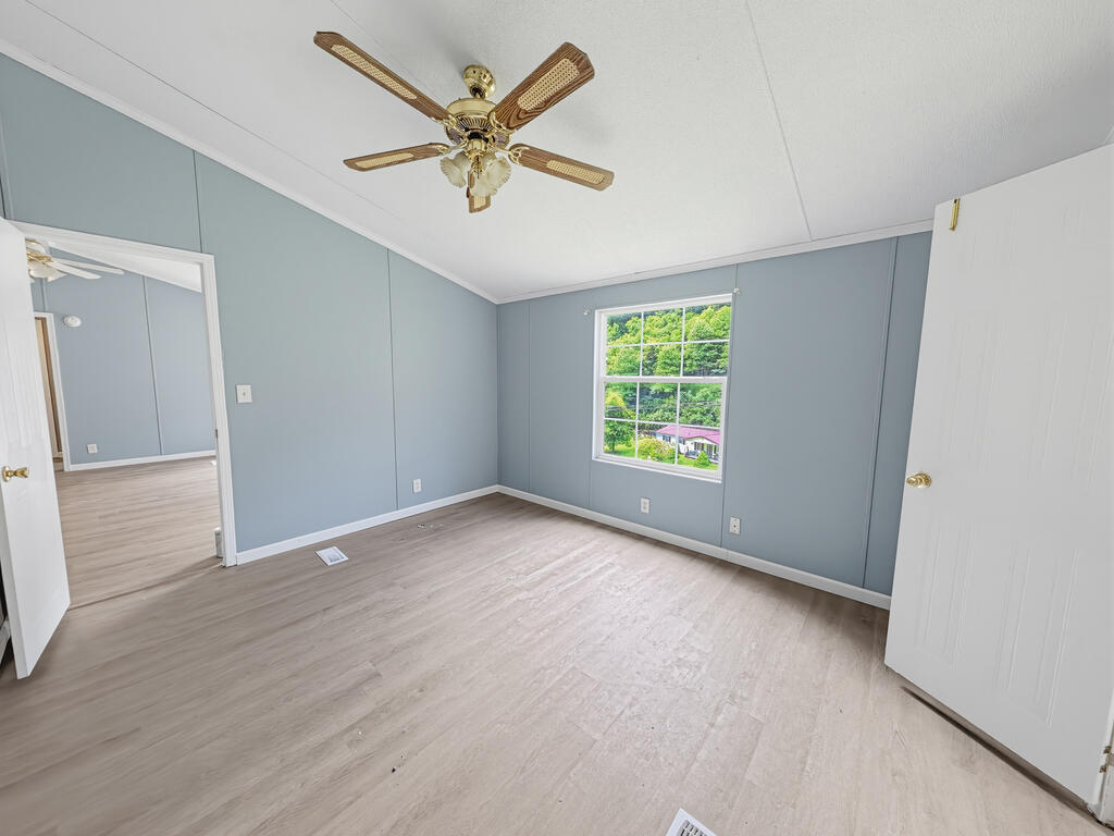 1416 Sunset Hollow Rd