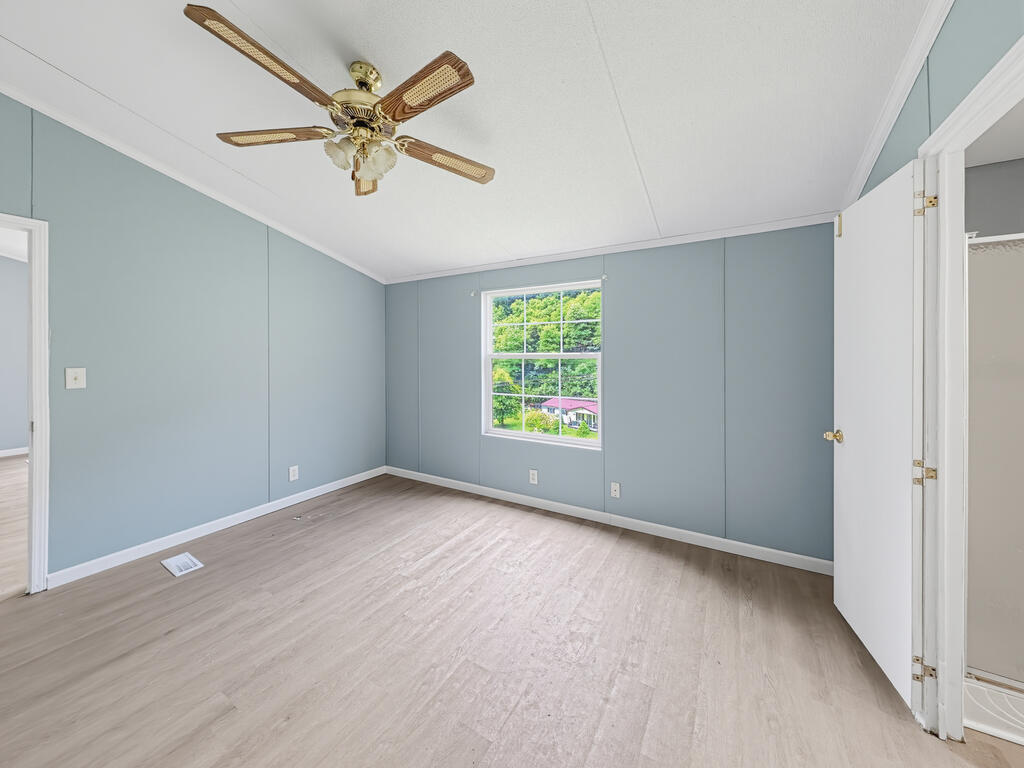 1416 Sunset Hollow Rd