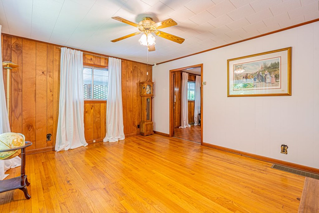 2477 Leemaster Drive