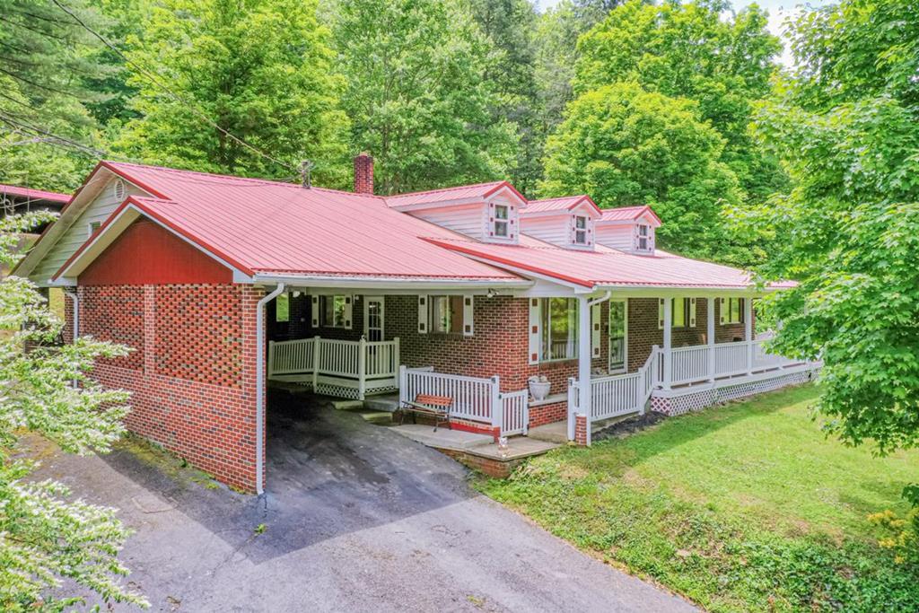 2477 Leemaster Drive