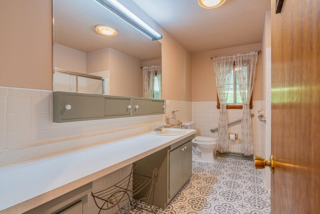 2477 Leemaster Drive