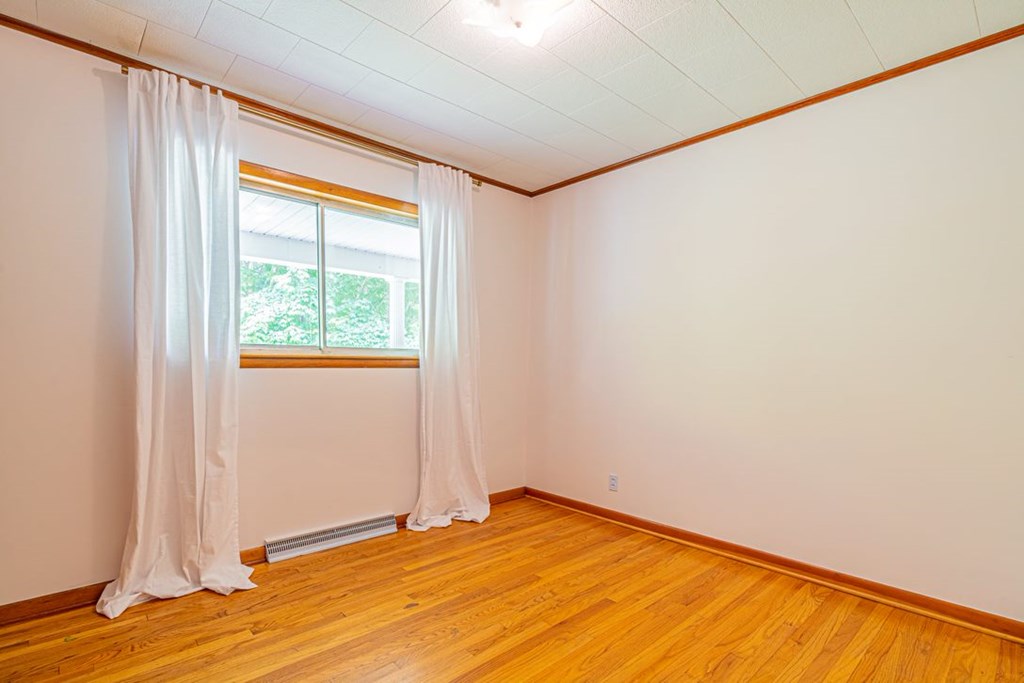 2477 Leemaster Drive