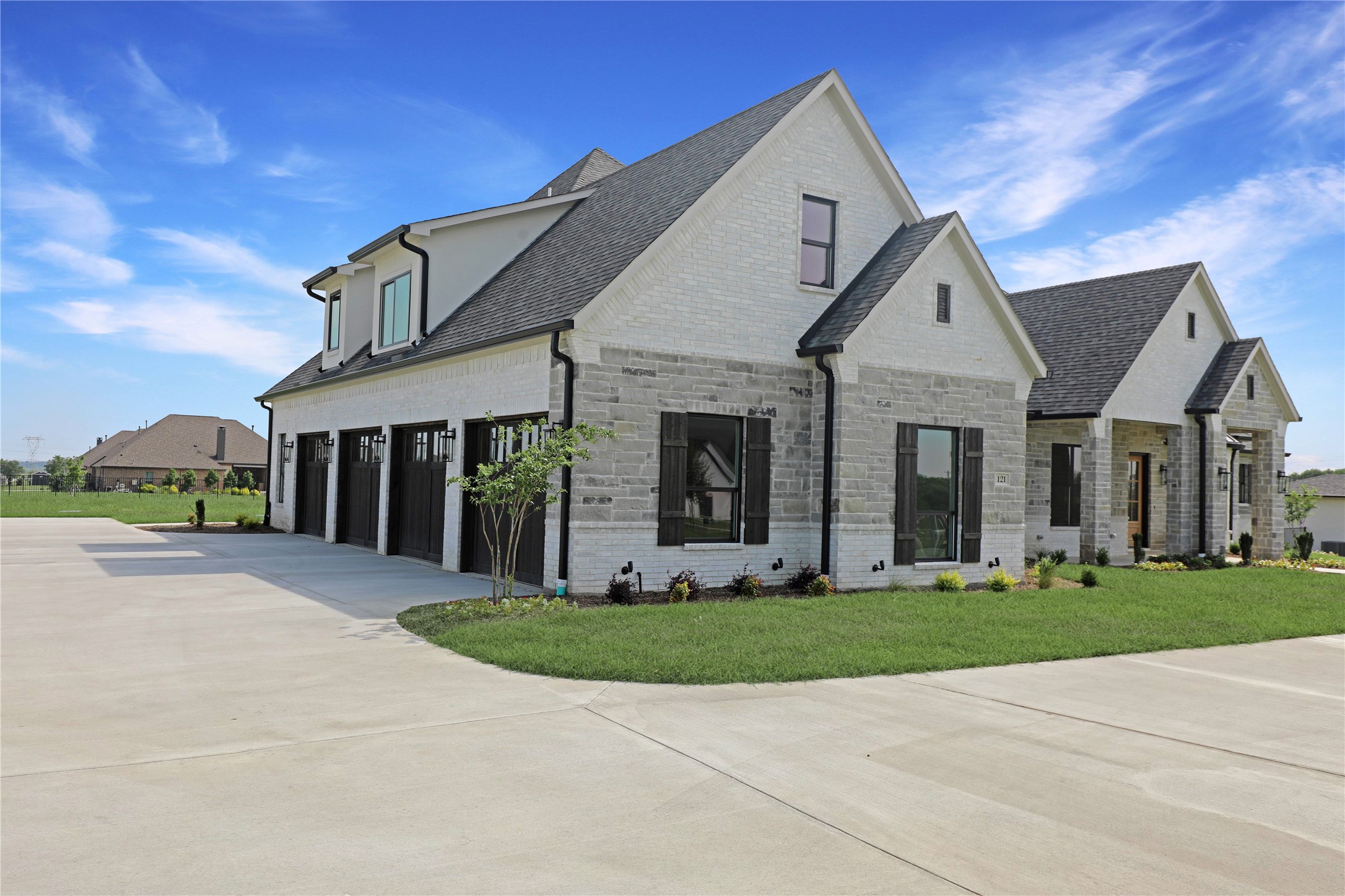 121 Ford Court