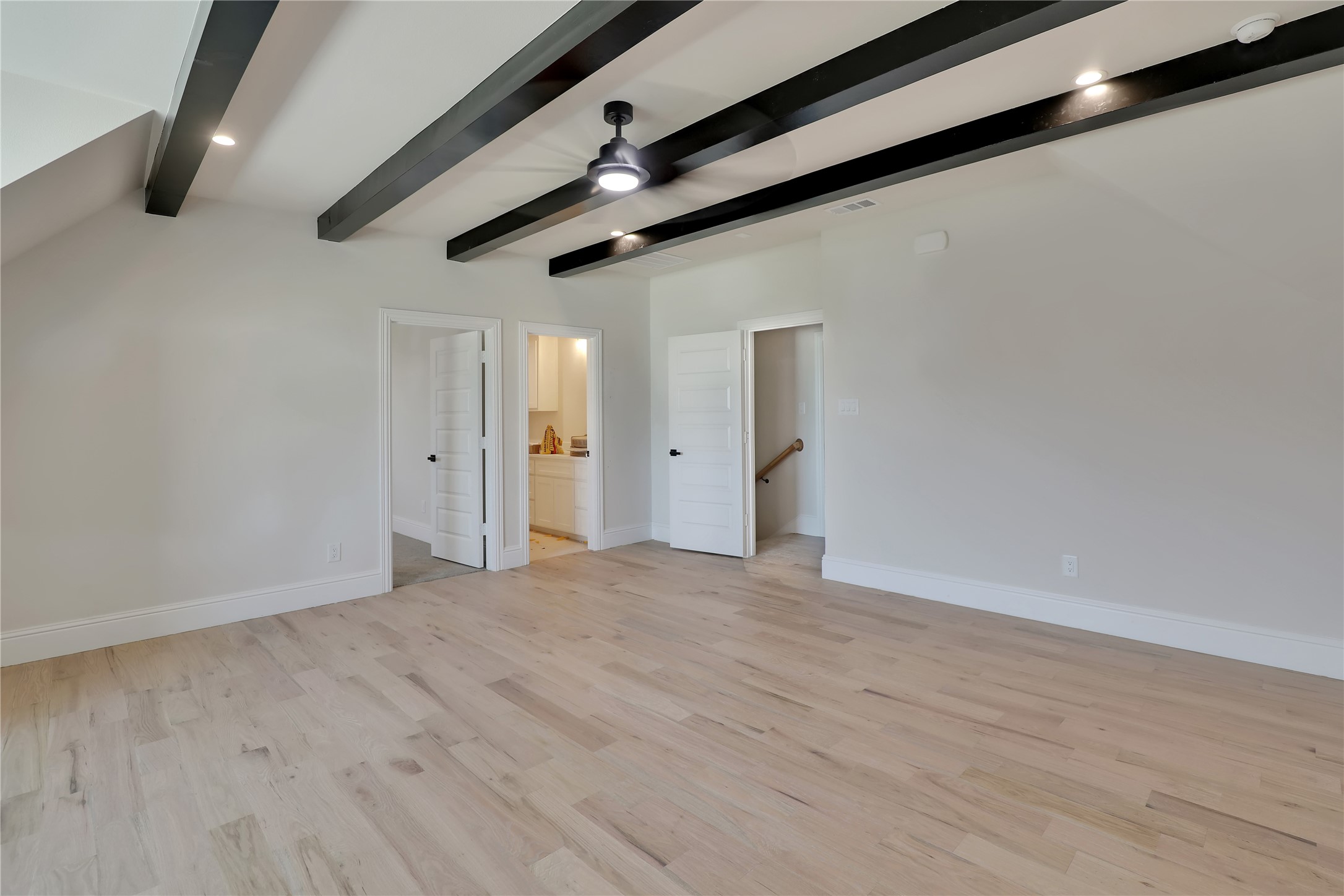 121 Ford Court