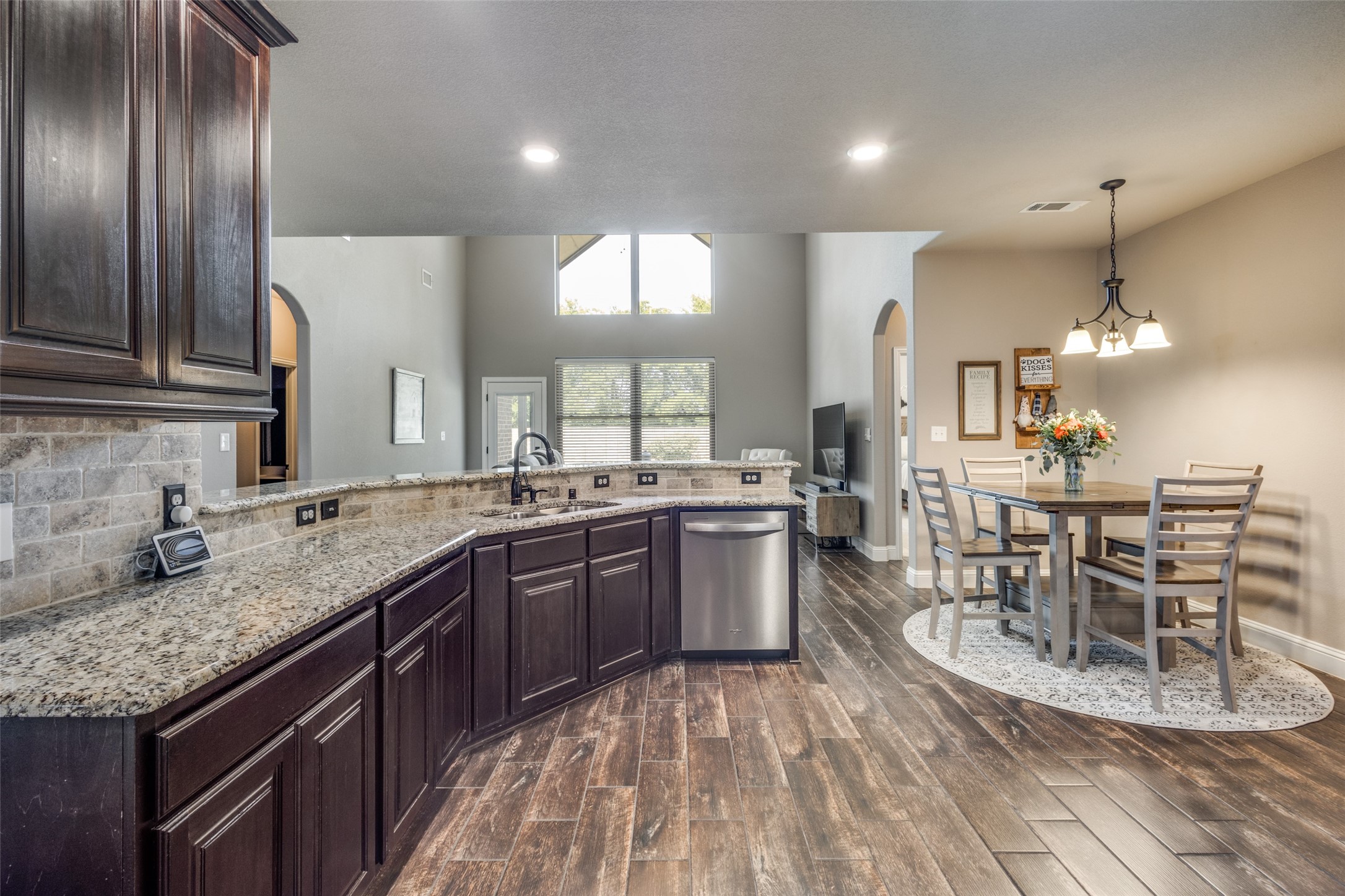 2801 Winchester Avenue