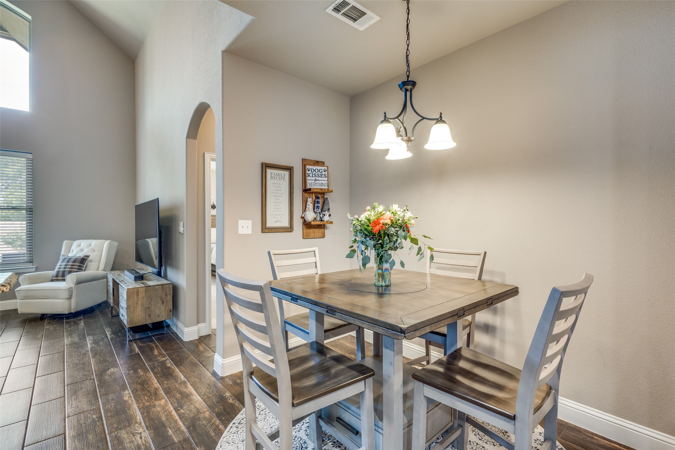 2801 Winchester Avenue