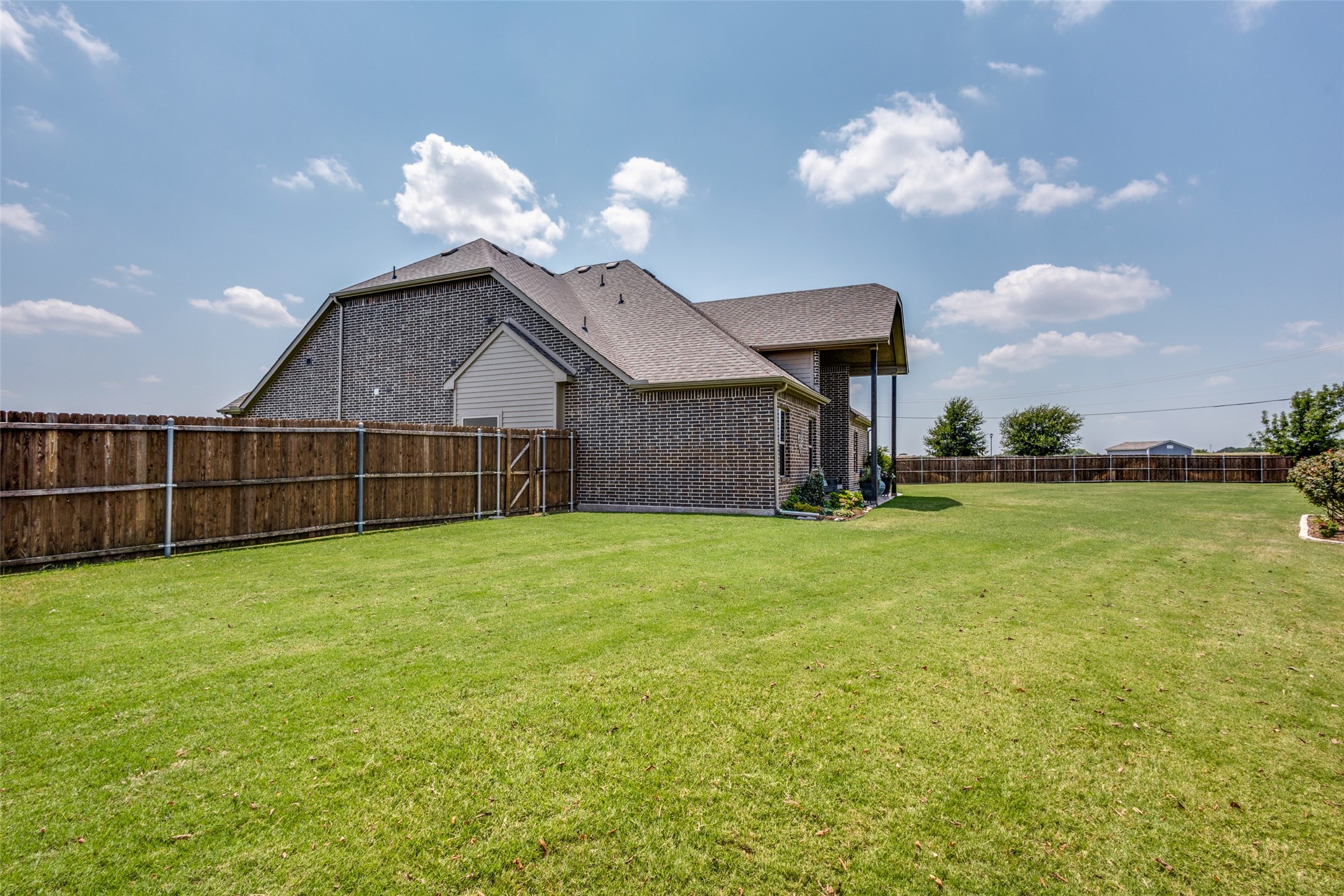 2801 Winchester Avenue