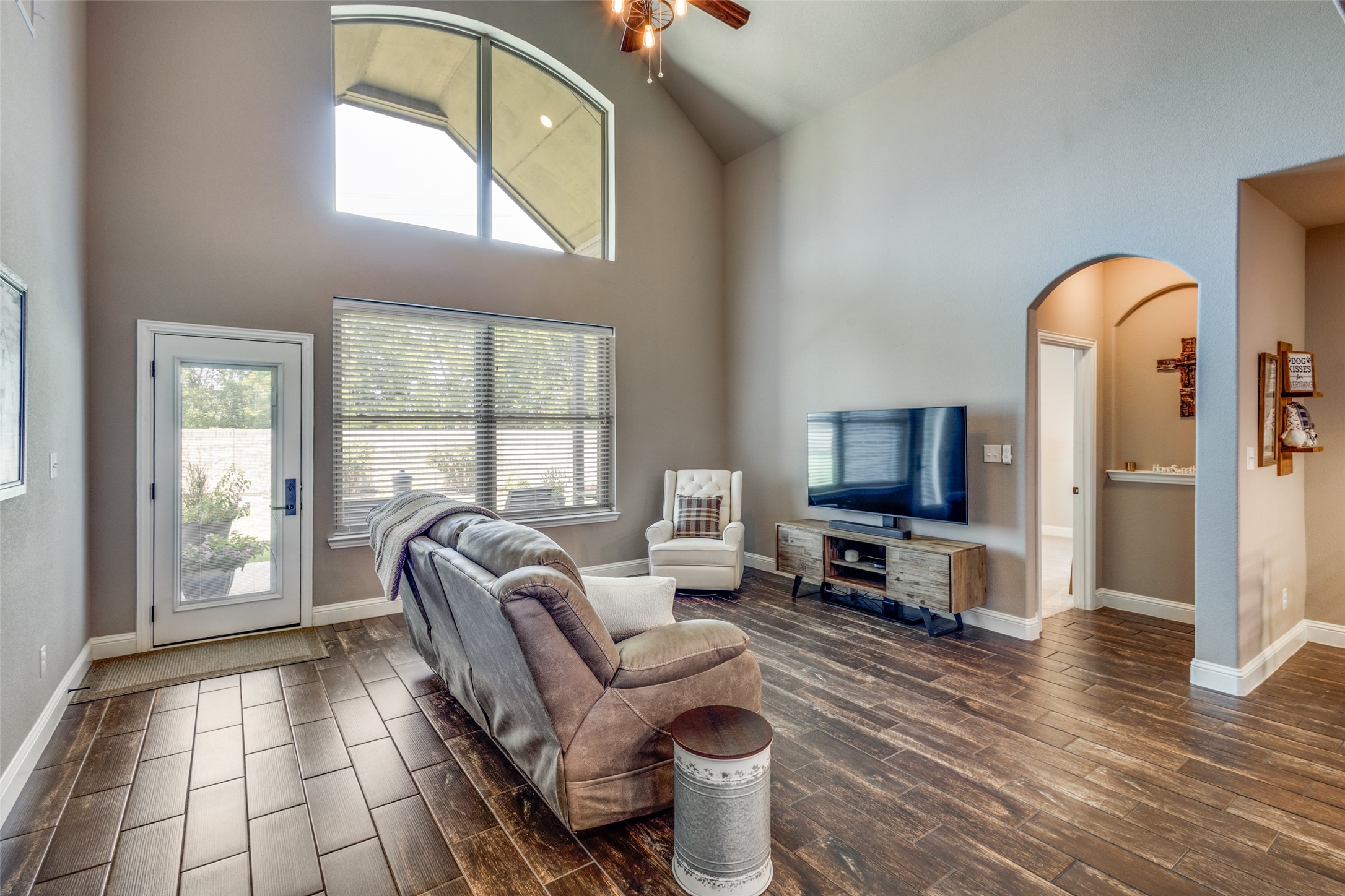 2801 Winchester Avenue