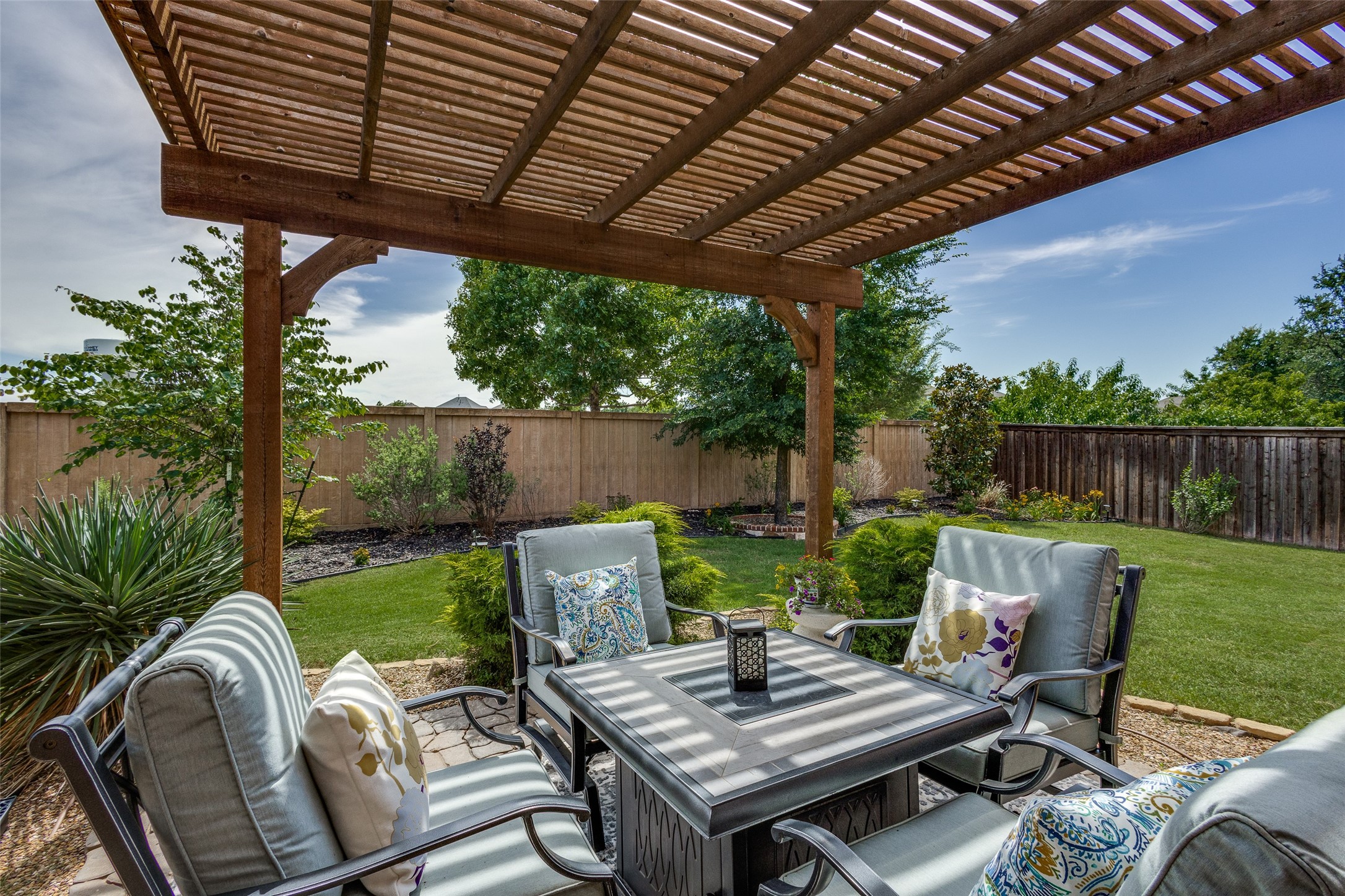 7701 Caddo Cove