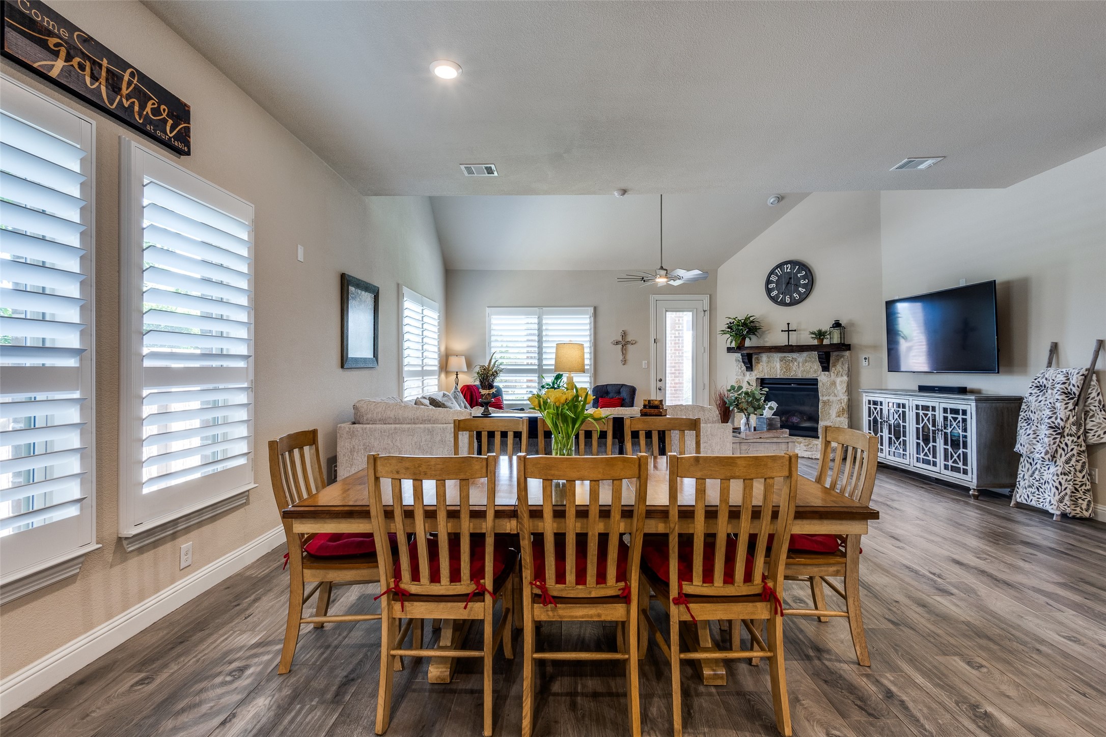 7701 Caddo Cove