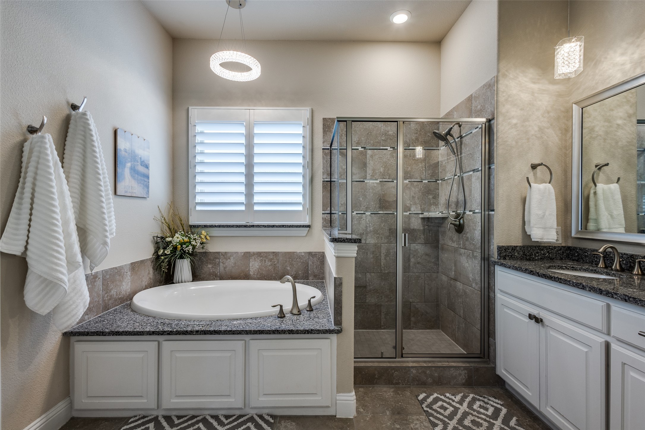 7701 Caddo Cove