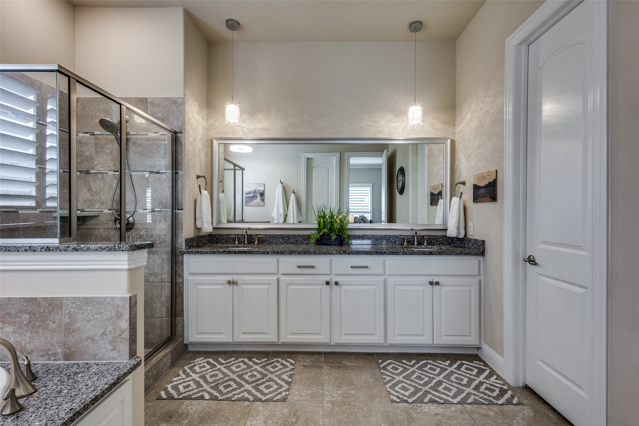 7701 Caddo Cove