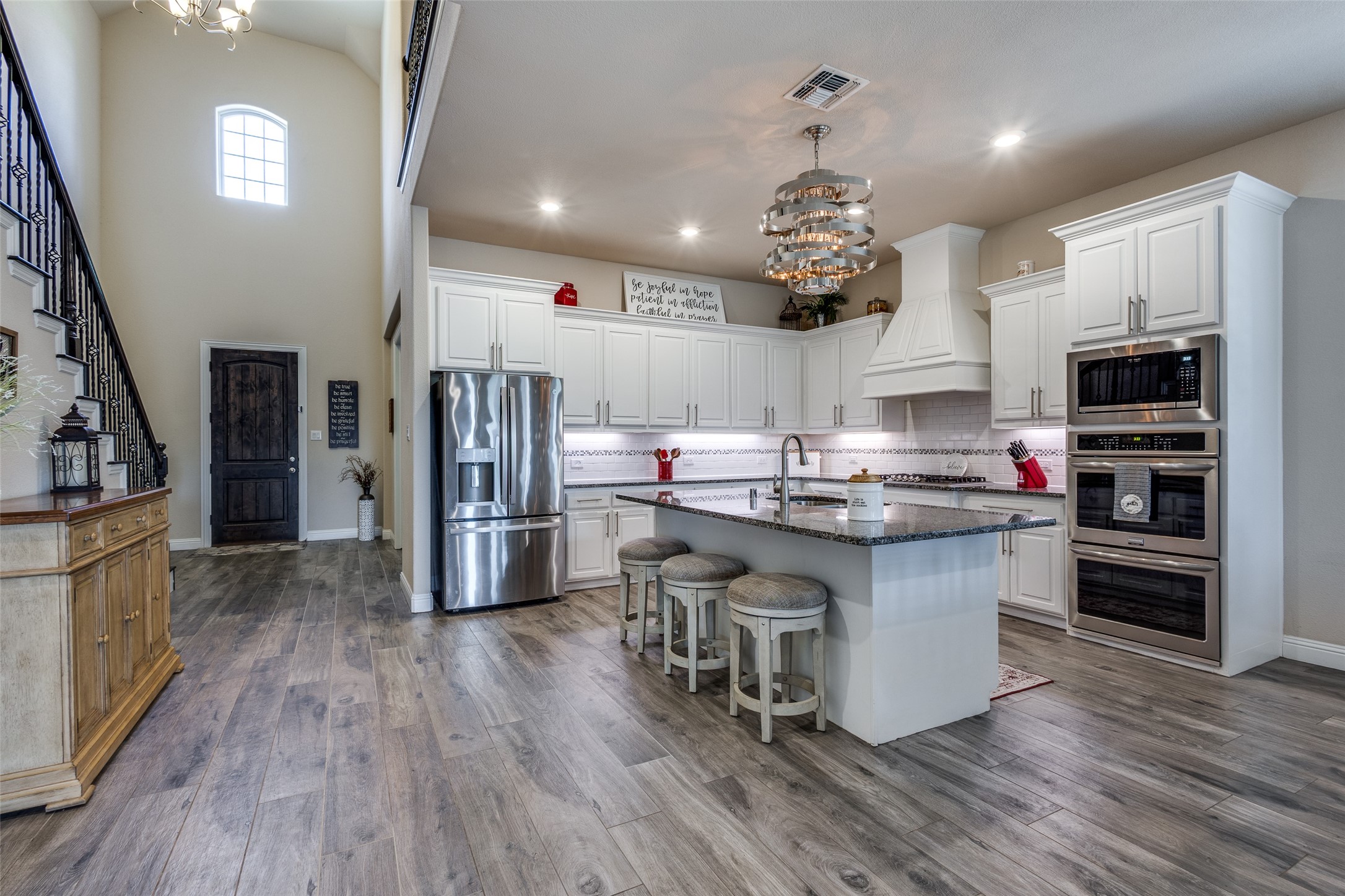 7701 Caddo Cove