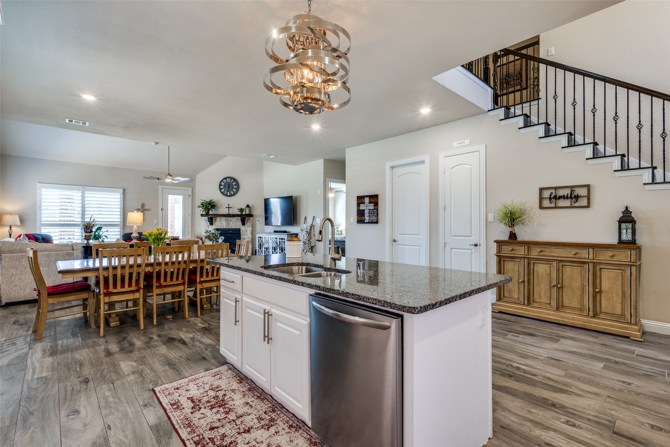 7701 Caddo Cove