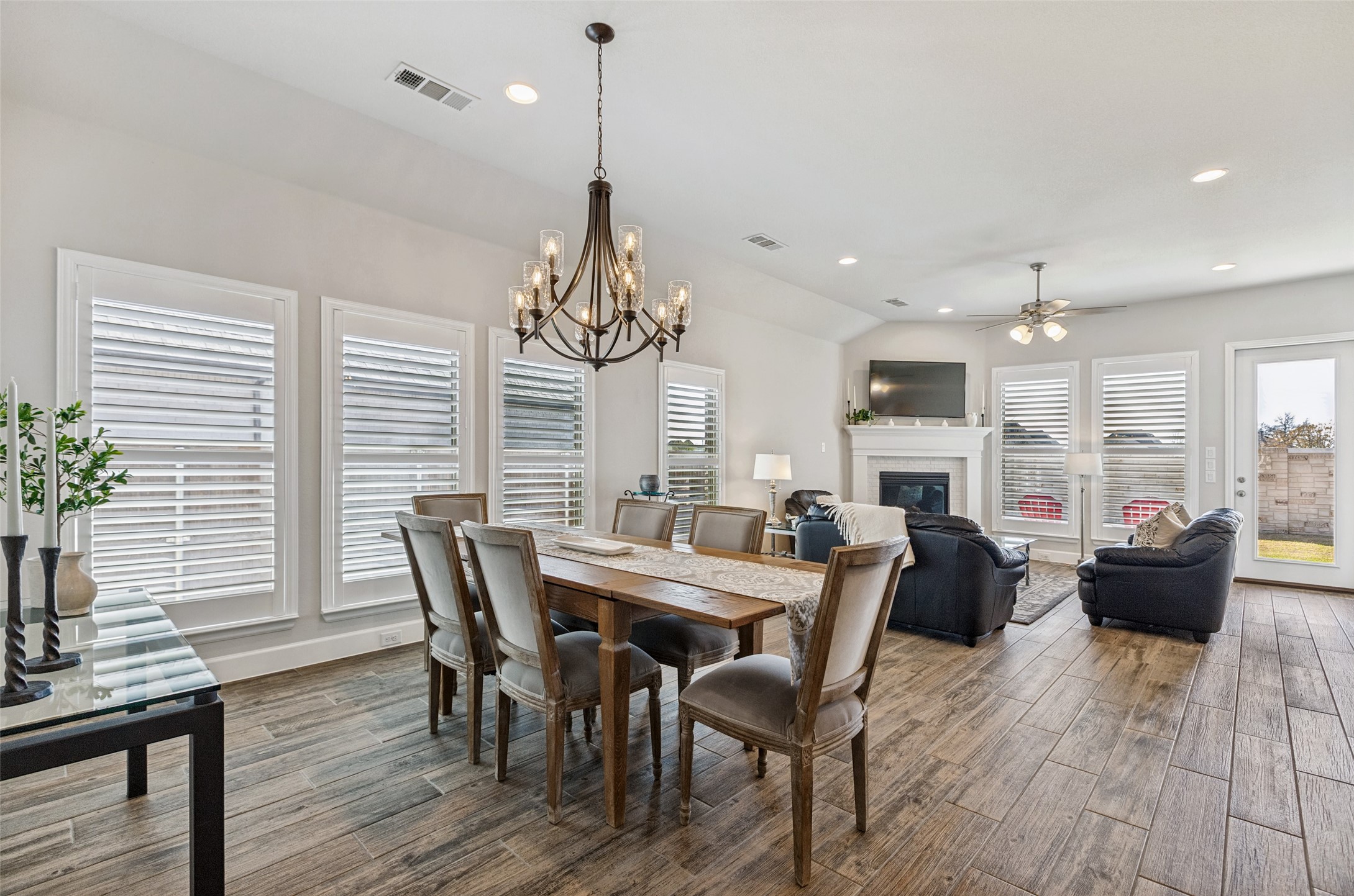 8212 San Bernard Trail