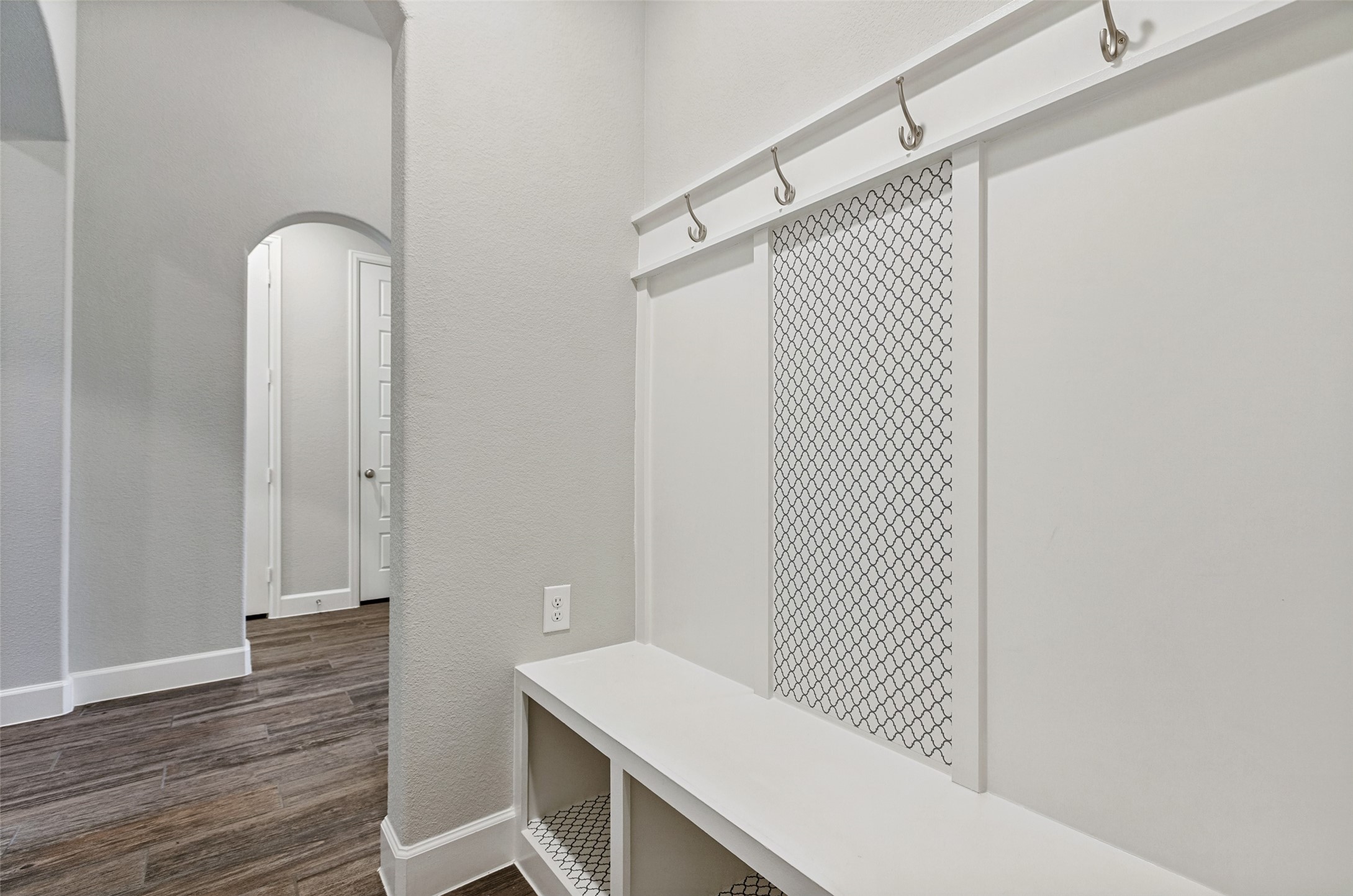 8212 San Bernard Trail