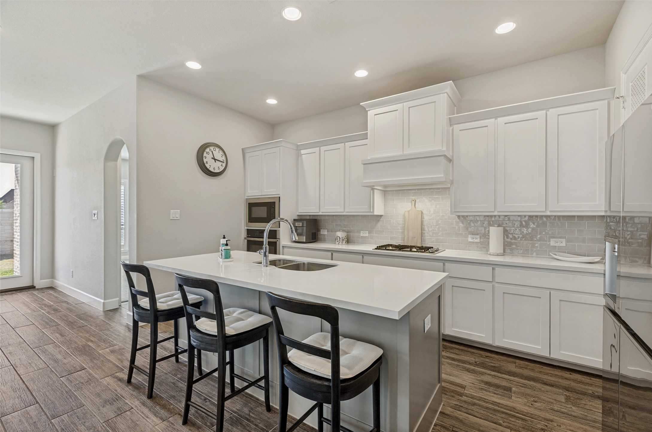 8212 San Bernard Trail