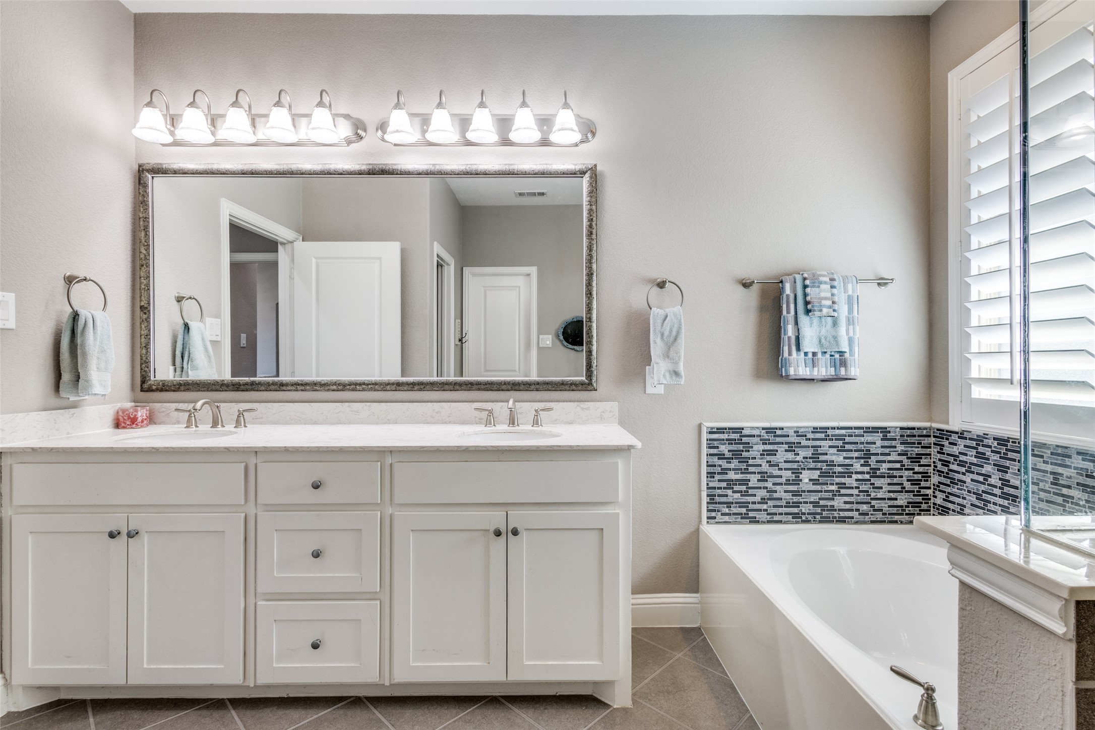 7432 San Jacinto Trail