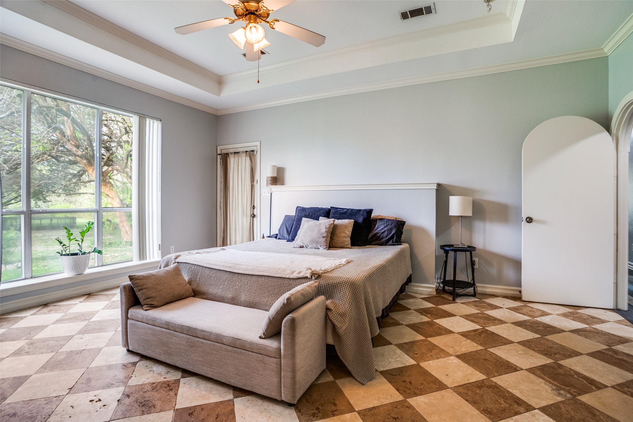 305 Cedar Hill Circle