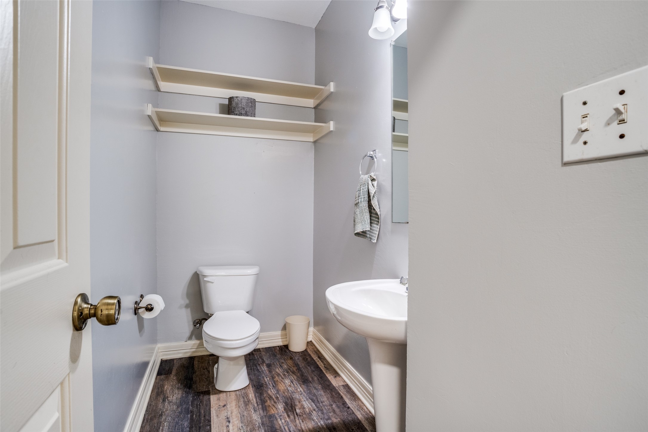 305 Cedar Hill Circle