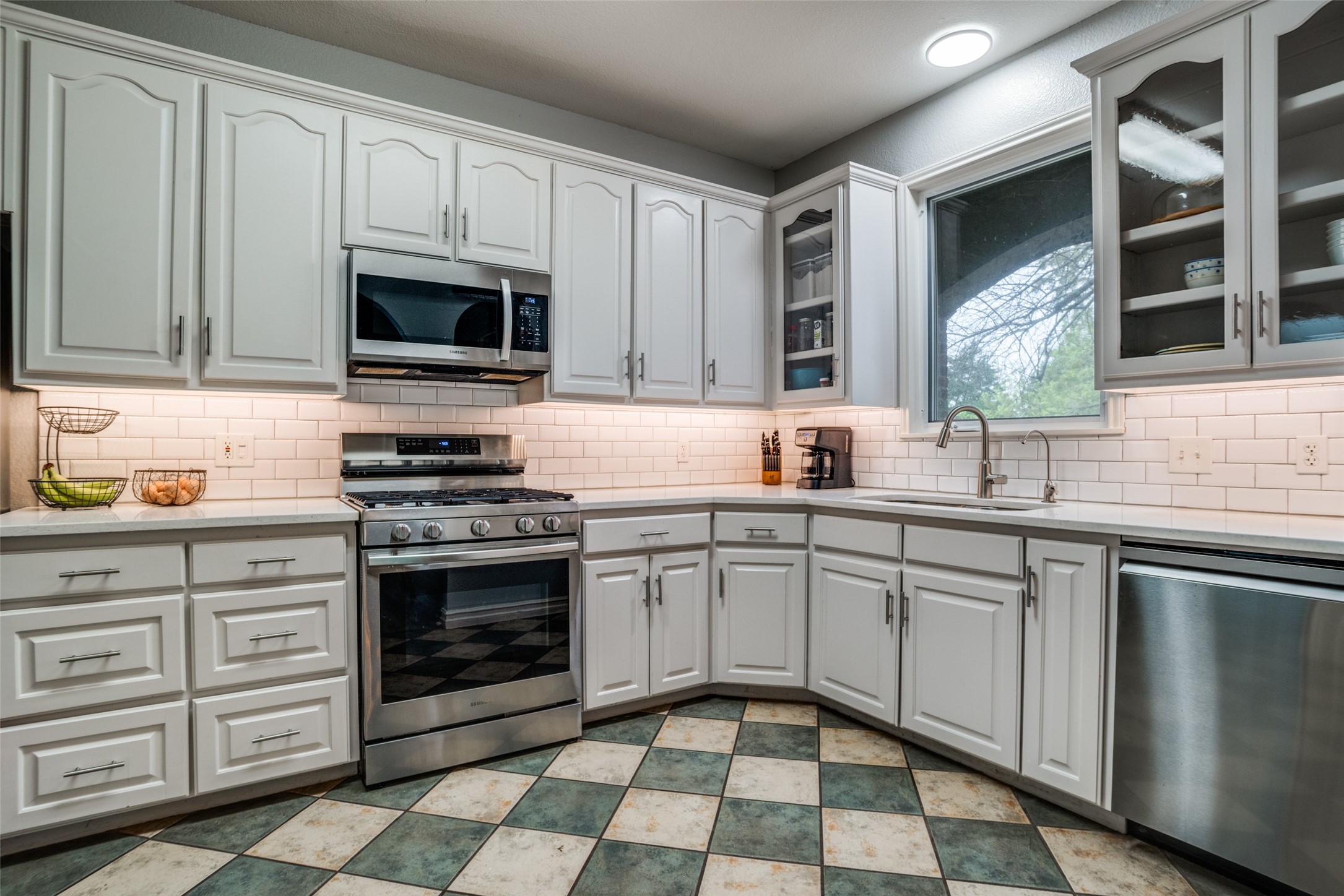 305 Cedar Hill Circle