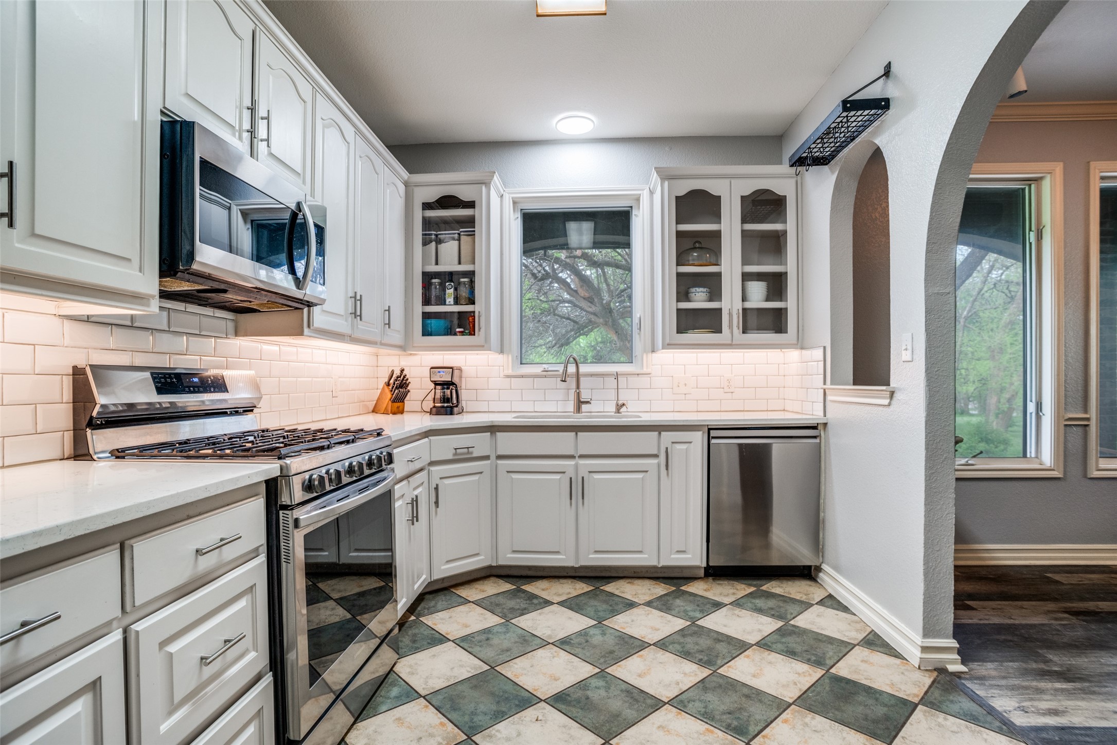 305 Cedar Hill Circle