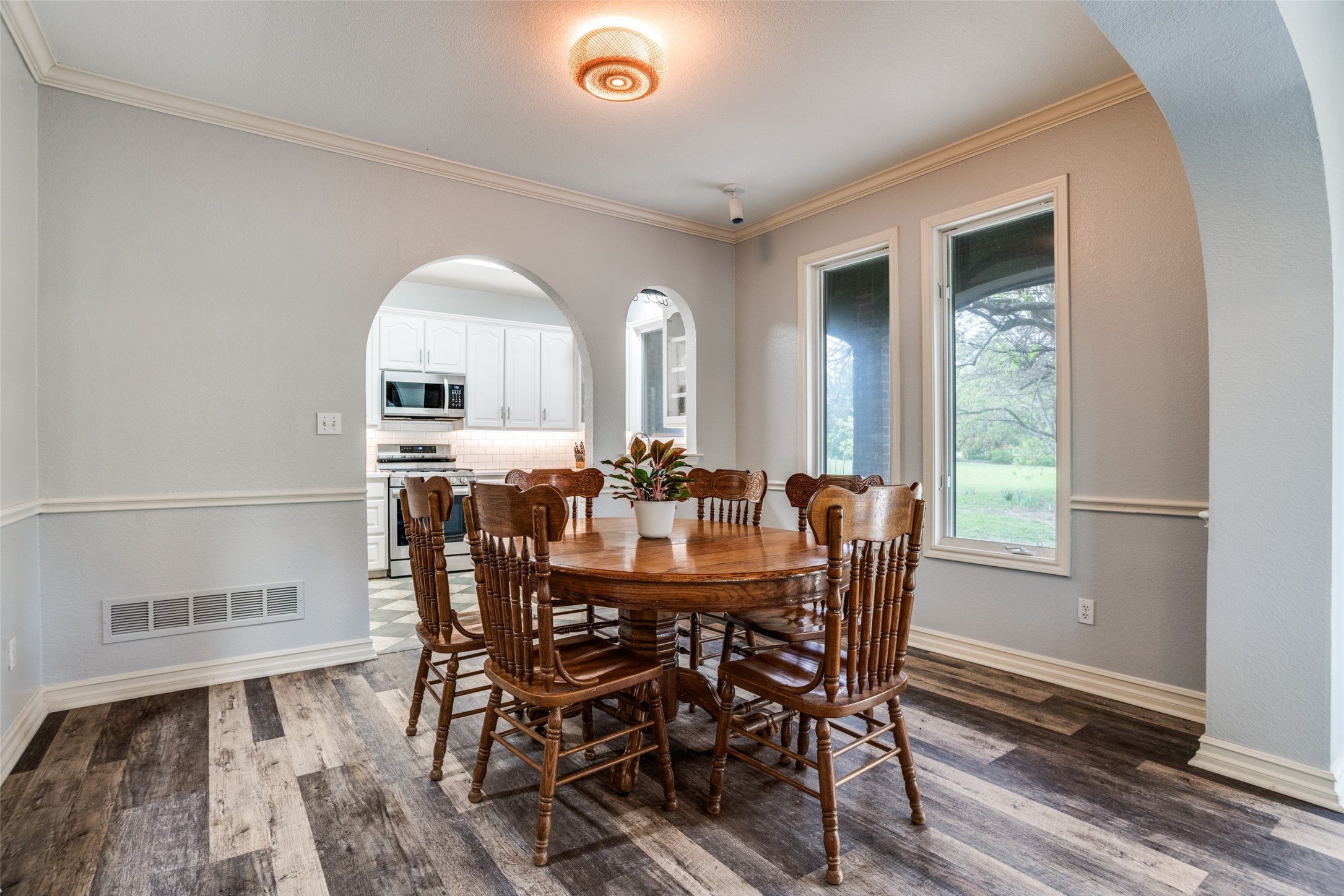 305 Cedar Hill Circle