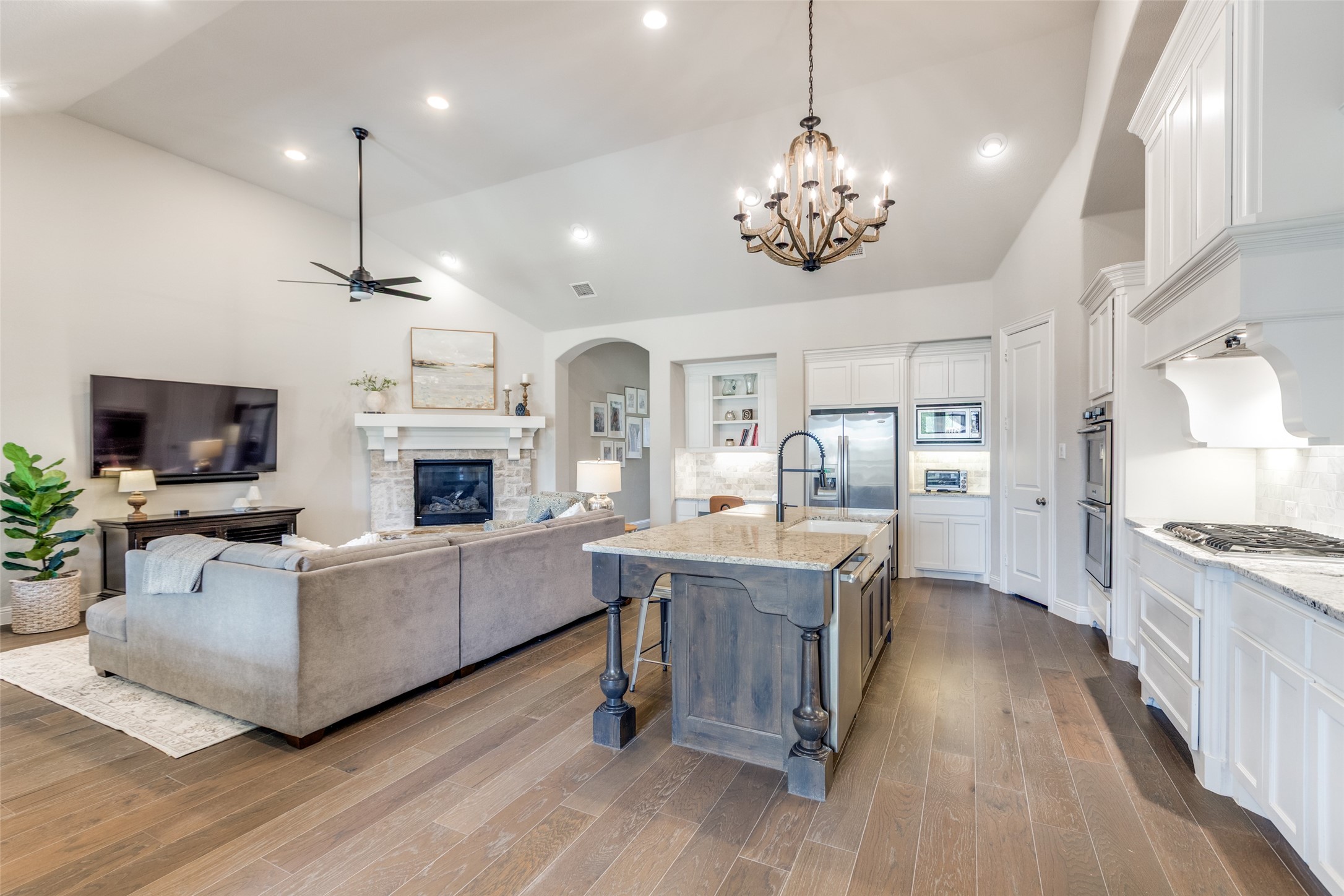 8013 Three Forks Trail