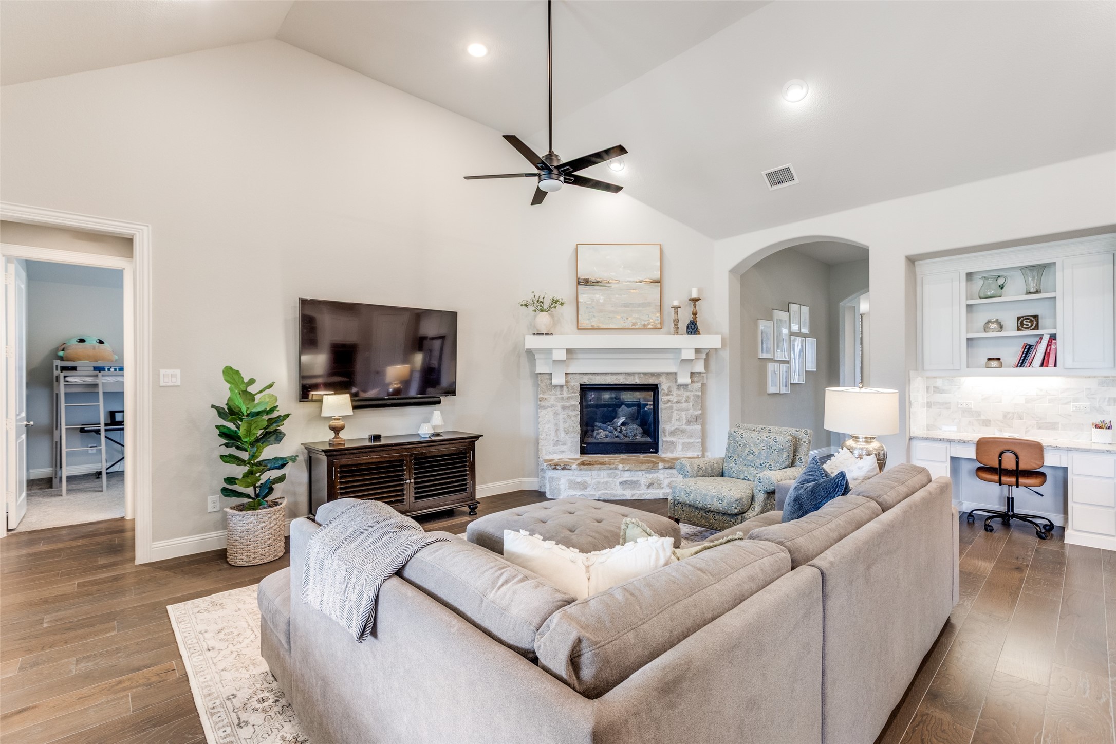 8013 Three Forks Trail