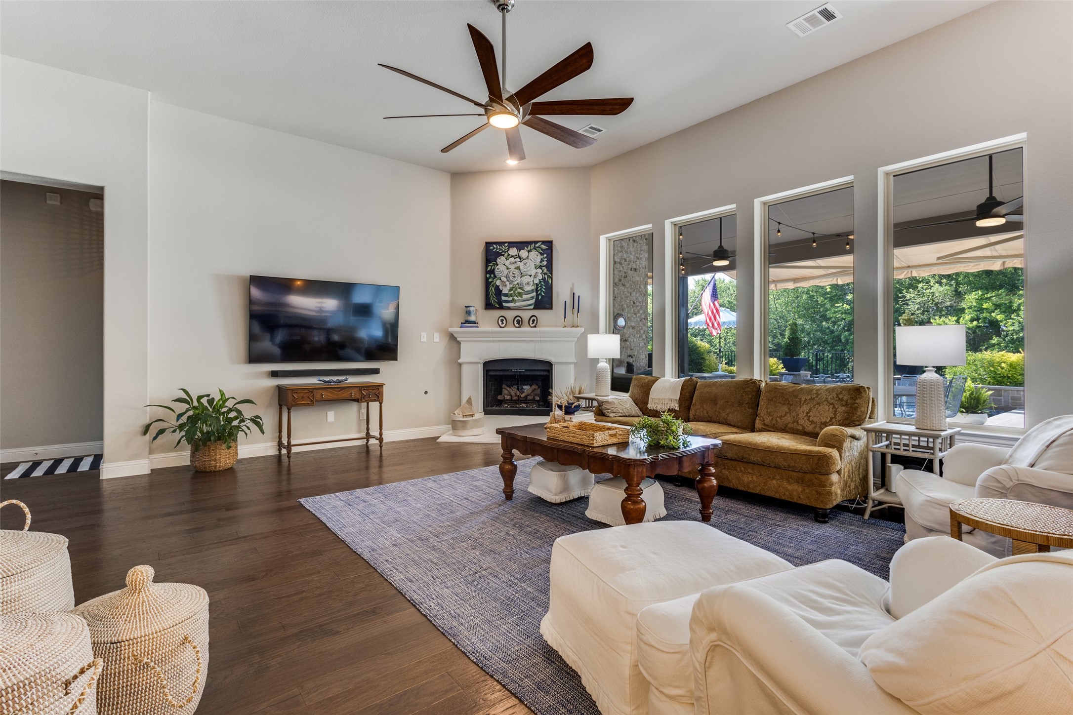 7404 River Park Drive