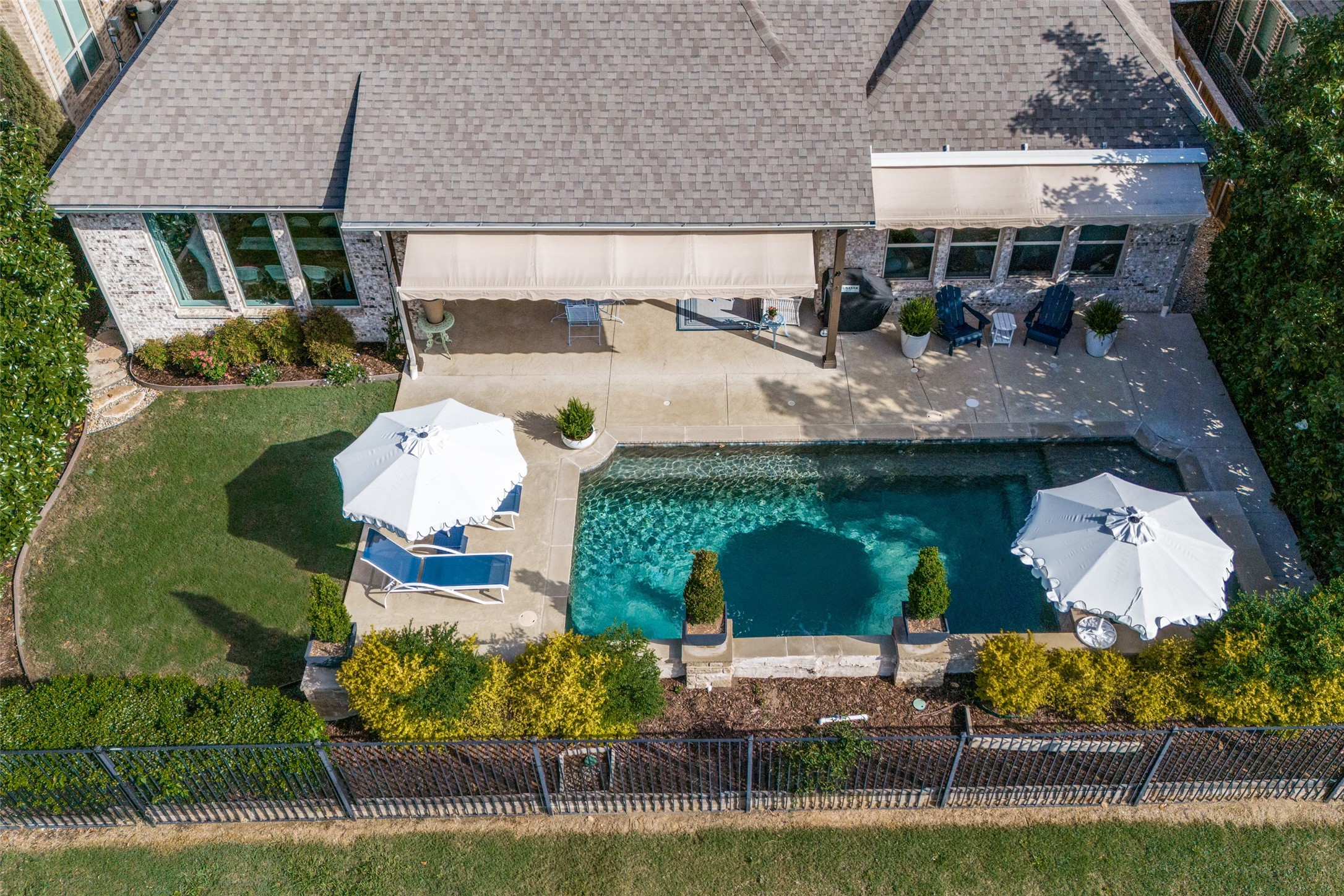 7404 River Park Drive