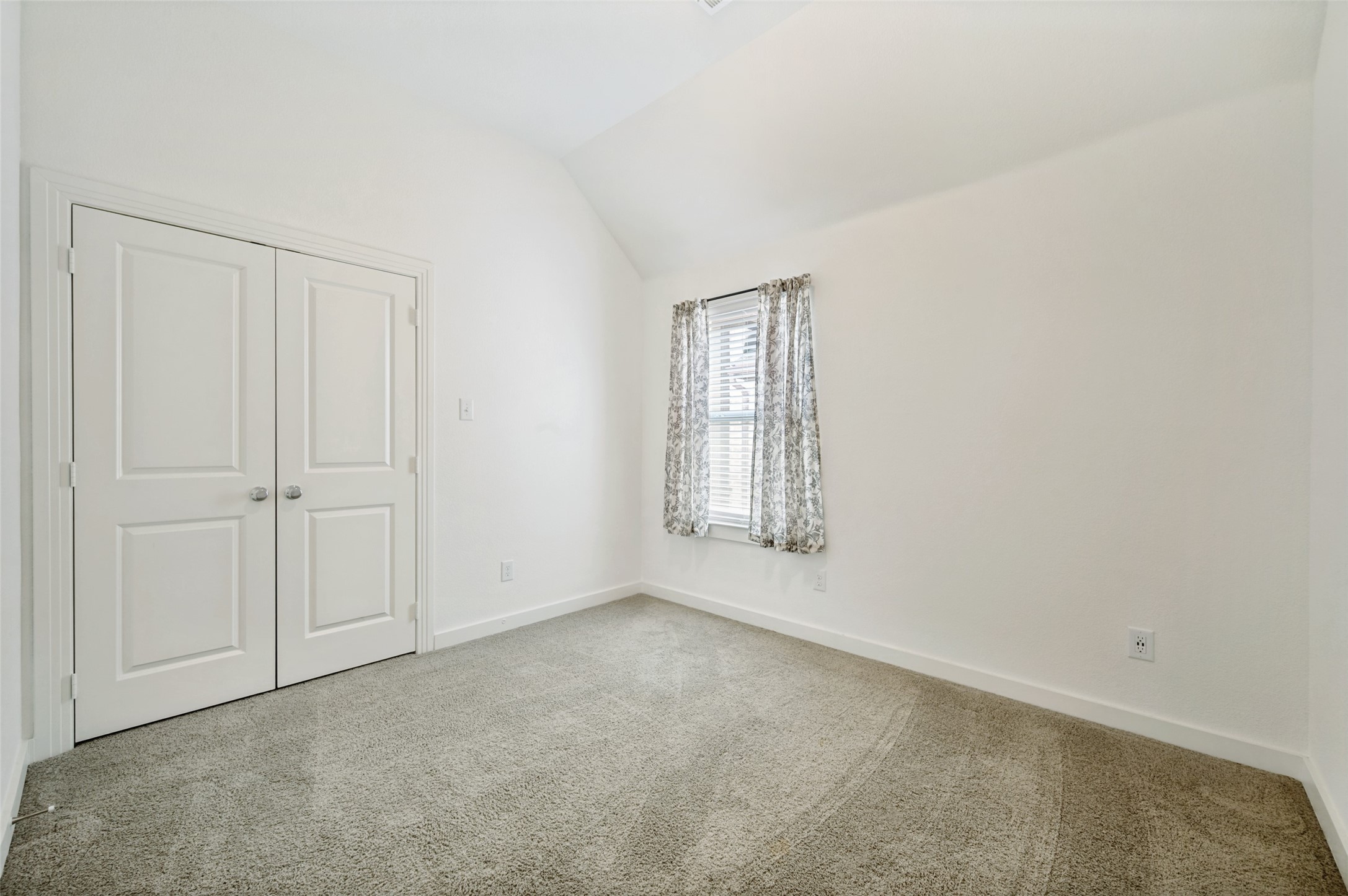 8117 Yellow Brick Pass