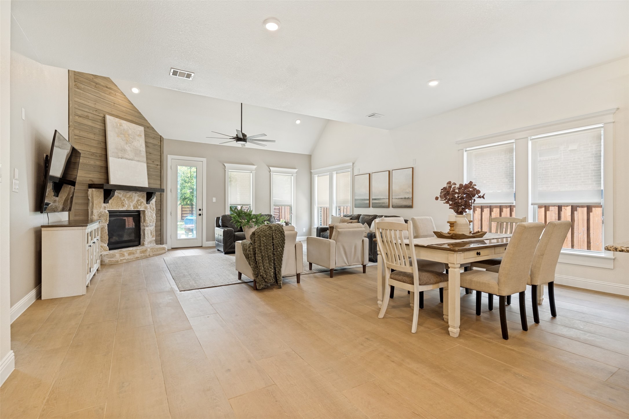7913 Caddo Cove