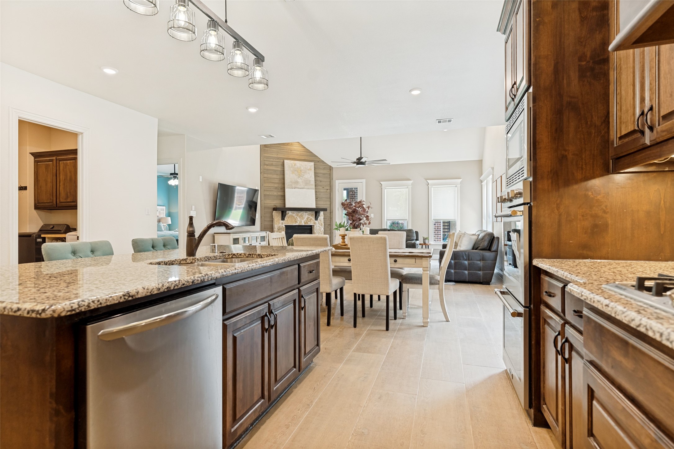 7913 Caddo Cove