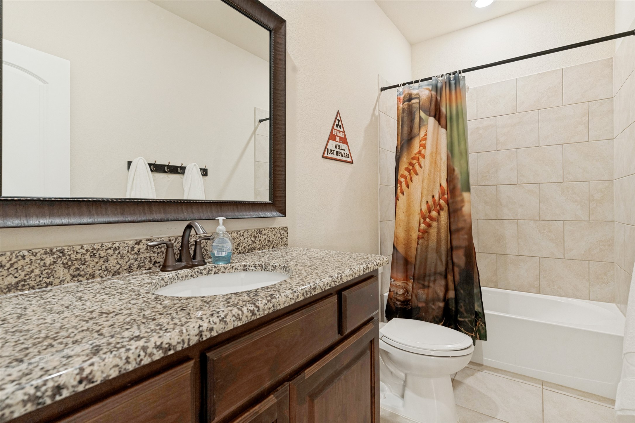 7913 Caddo Cove