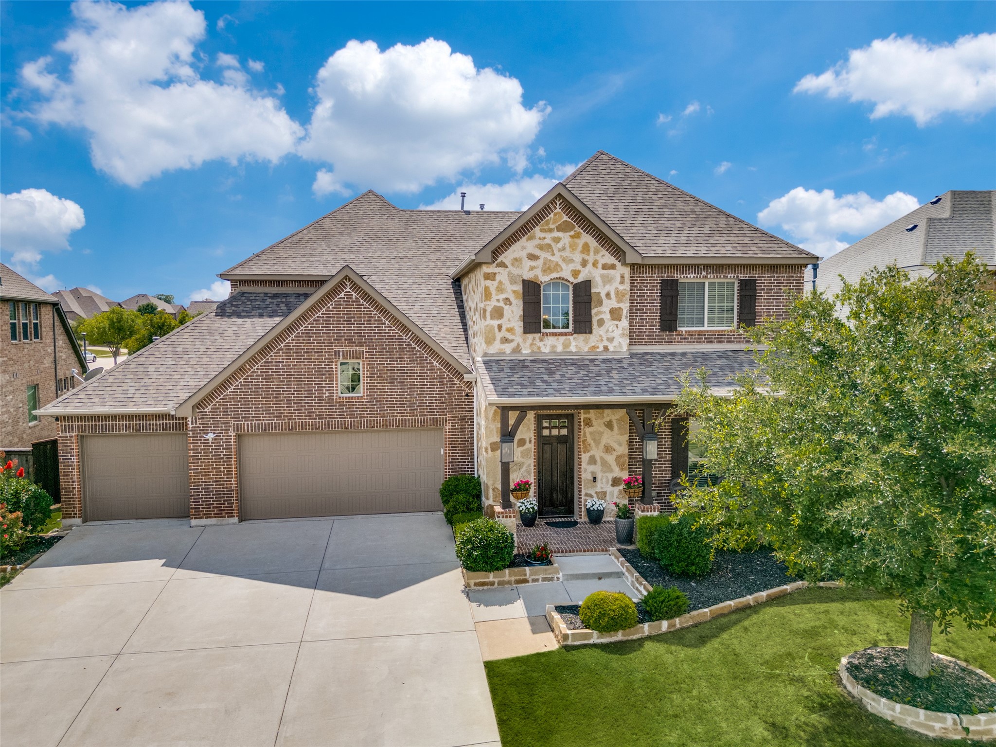 7913 Caddo Cove