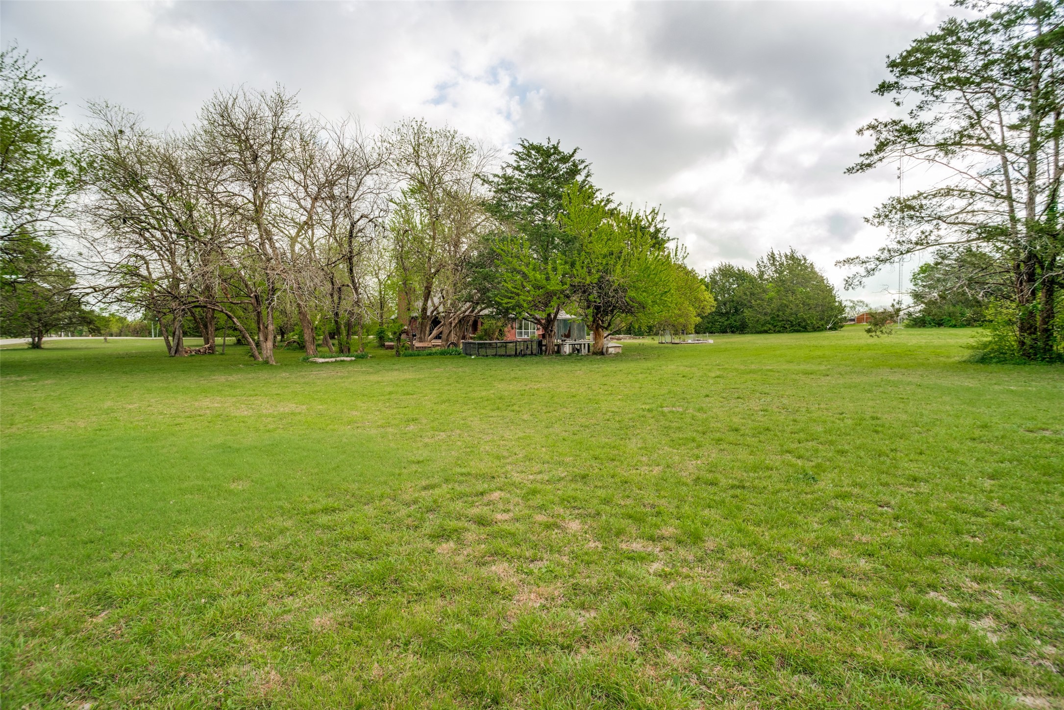 305 Cedar Hill Circle