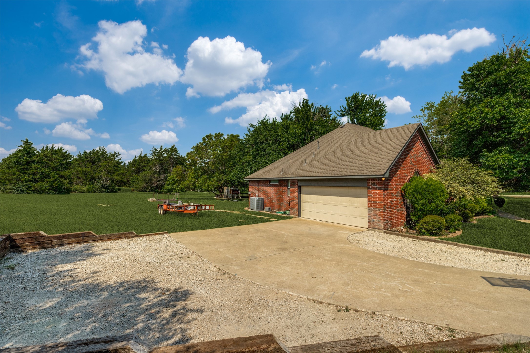 305 Cedar Hill Circle